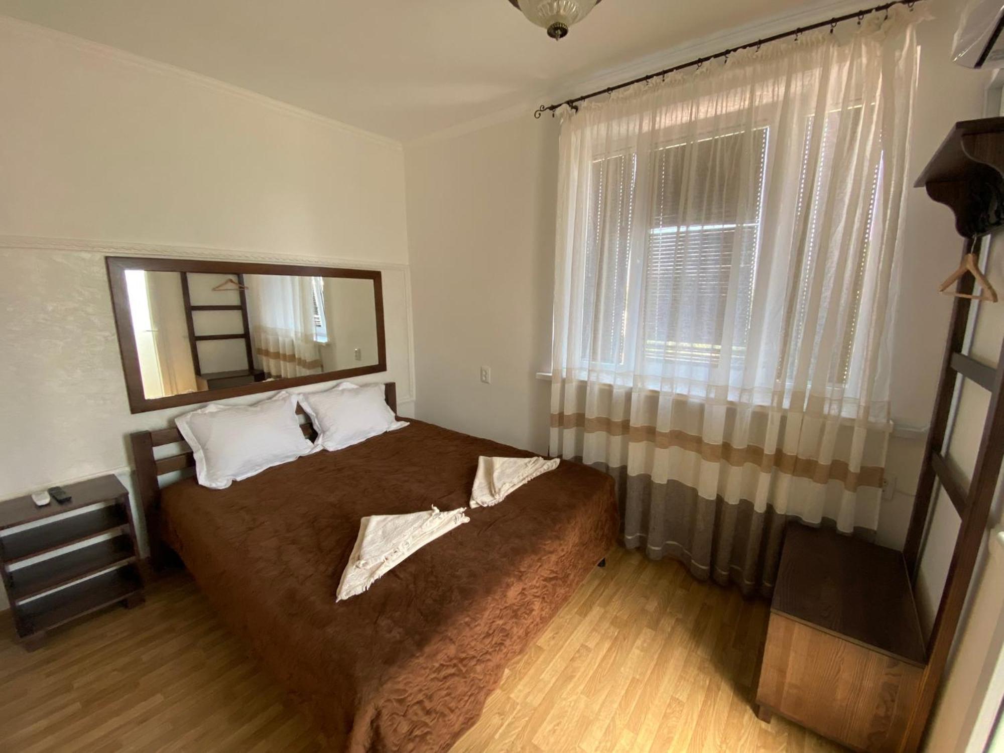 Aparthotel Family Люкс Kamjanez-Podilskyj Exterior foto